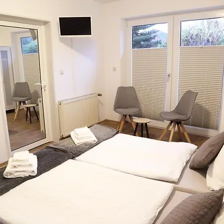 Μοτέλ Gaestehaus Zum Surgrund