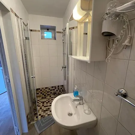 Motel Gaestehaus Zum Surgrund