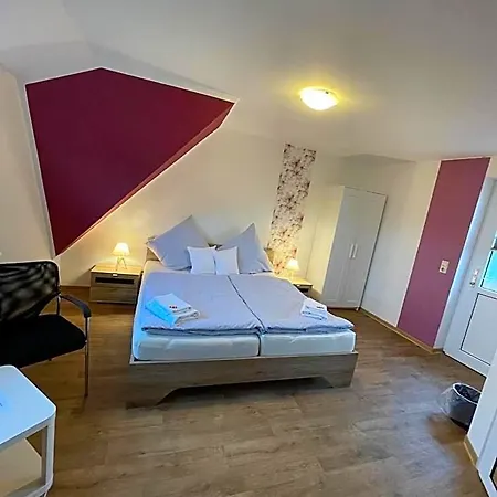 Gaestehaus Zum Surgrund Motel